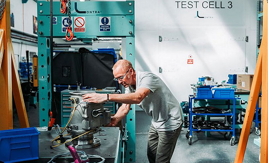 Specialist manufacturer touches down at Doncaster Sheffield Airport industrial development