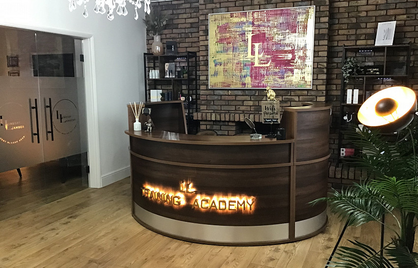 Lindsay Lambert MakeUp and Training Academy