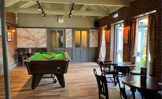 Alma Pub