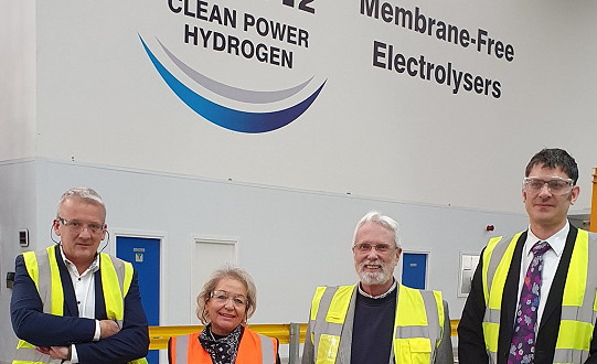 MP visits Clean Power Hydrogen in Doncaster