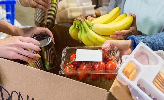 Doncaster Foodbank receives £1,000 food donation from Amazon