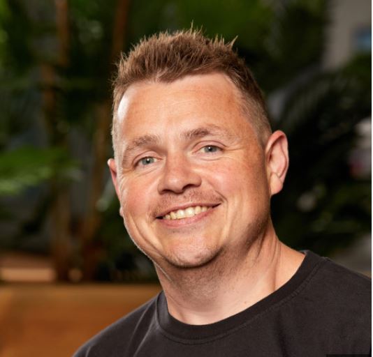 Simon Moxon
