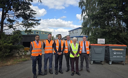 Mayor visits Veolia’s Doncaster facility as company invests in growth and jobs