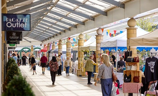 Artisan & Craft Fayre back at Lakeside Village for 2026